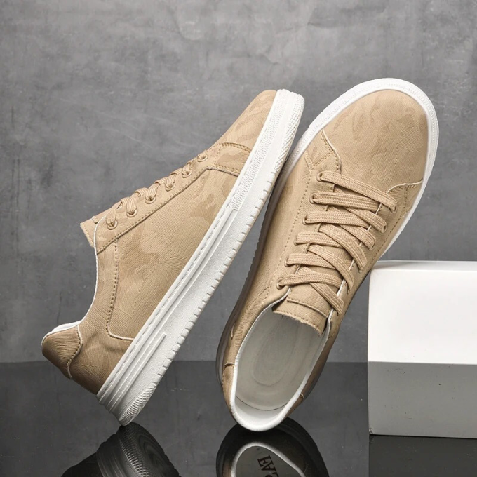 Belmont Classic Sneaker